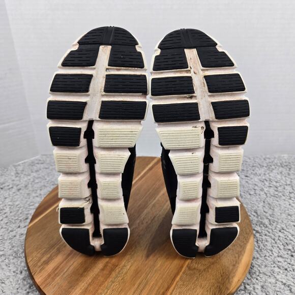 On Running Womens 9.5 Cloud 5 Black White Athletic Casual Gym Daily Running Shoe - Picture 8 of 12